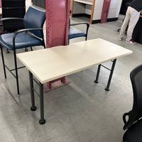 USED UTILITY TABLE