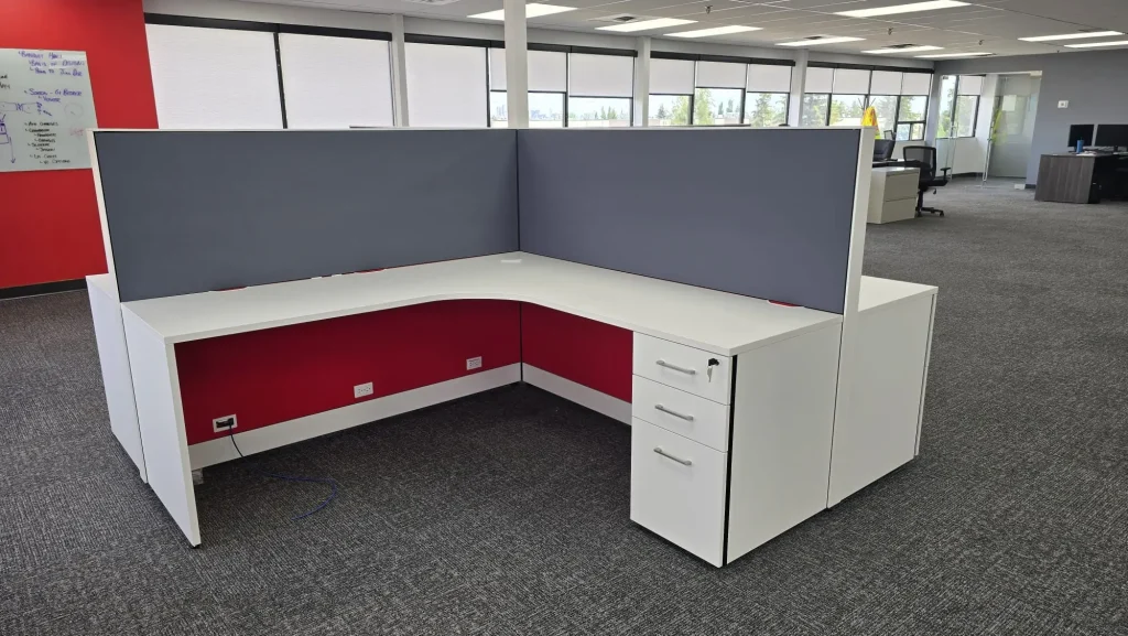 Artopex Axel workstations in the Durabuilt Windows and Doors Edmonton office